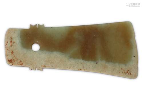 A CHINESE YELLOW JADE ARCHAISTIC AXE HEAD.