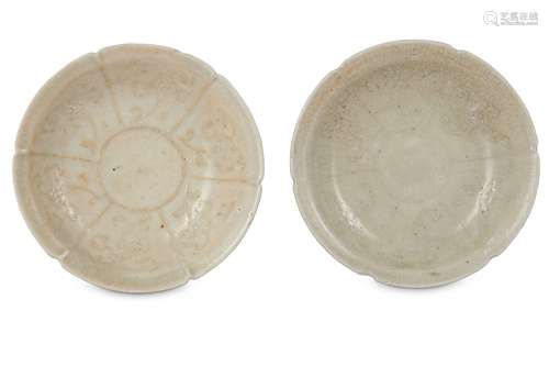 A PAIR OF CHINESE MOULDED DISHES.