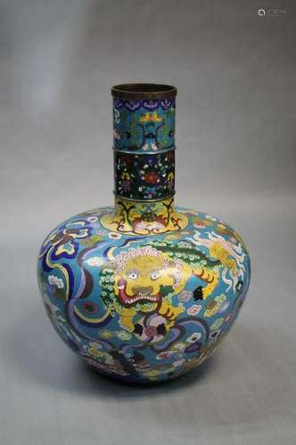 Large Antique Chinese Cloisonné Vase, Wan Shan Tang