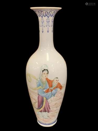 Chinese Porcelain Vase