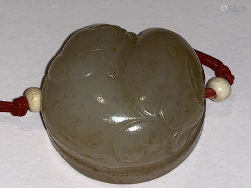 Qing Dynasty Circular White Jade Seal