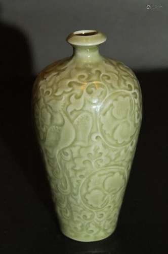 Song Dynasty Celadon Vase