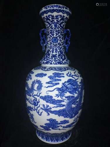 Chinese B&W Vase