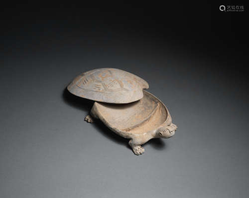 Han Dynasty A tortoise-shaped pottery ink-stone and cover