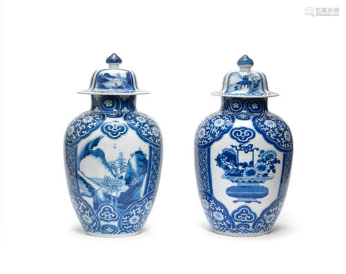 Kangxi  A pair of blue and white jars and covers