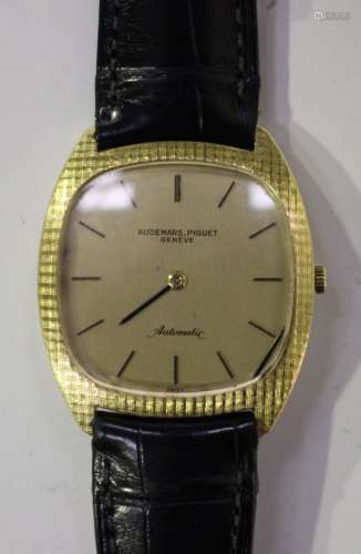An Audemars Piguet Genève Automatic 18ct gold cased gentleman's wristwatch, the signed jewelled