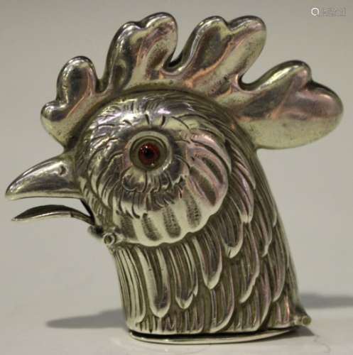 An Elizabeth II silver novelty vesta case in the form of a cockerel's head, London 1990 by David