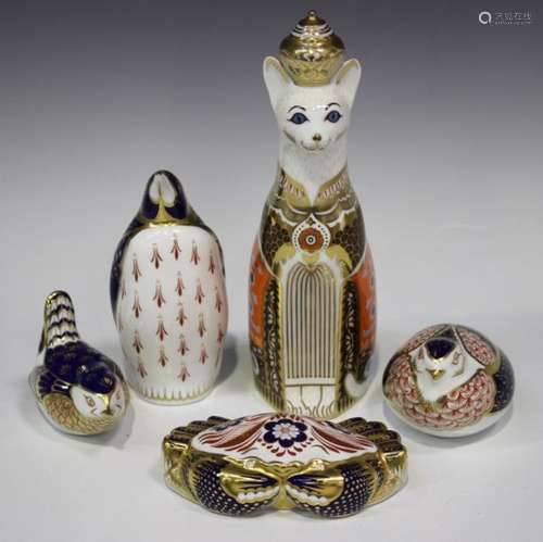 Five Royal Crown Derby paperweights, comprising a Siamese Royal Cat, wren, crab, penguin and