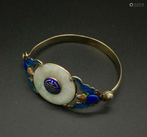 CHINESE SILVER BANGLE WITH JADEITE INLAY