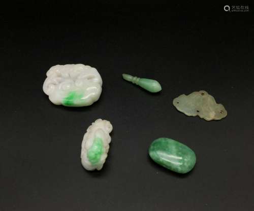 CHINESE GROUP OF 5 JADEITE PIECES
