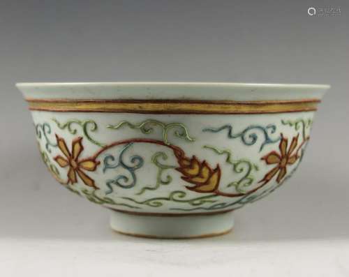 CHINESE GILDED FOLIAGE PORCELAIN BOWL