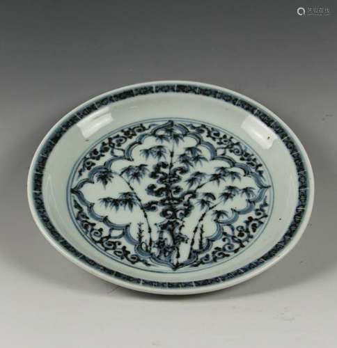 CHINESE BLUE WHITE PORCELAIN PLATE