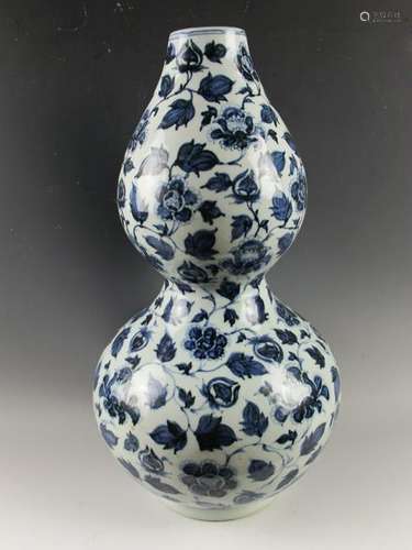 CHINESE BLUE WHITE DOUBLE GOURD VASE