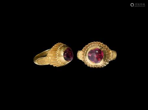 Indian Gold Ring with Ruby