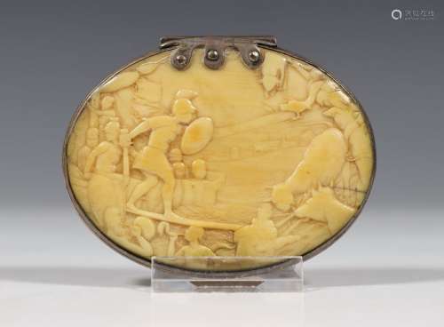 Duitsland, ovale snuifdoos, ca. 1700,met relief ge…