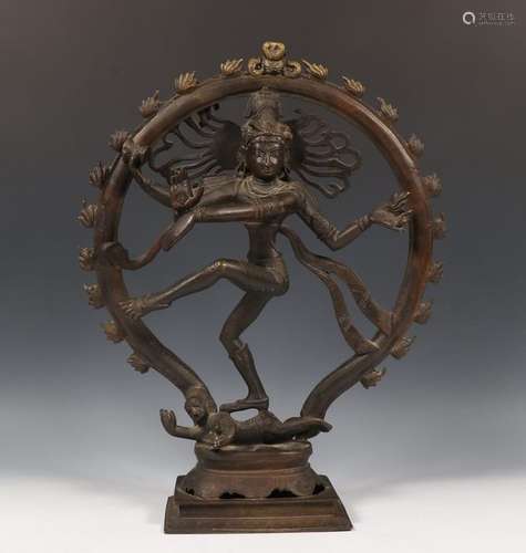 India, bronzen sculptuur van dansende Shiva, Shiva…