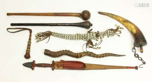 Africa, six various objects a.O. A knife with a co…