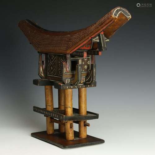 Sulawesi, Toraja, carved miniature long house‘Gerd…