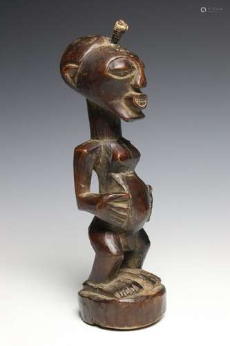 DRC., Songhe, small powerfigure,with horn and brow…