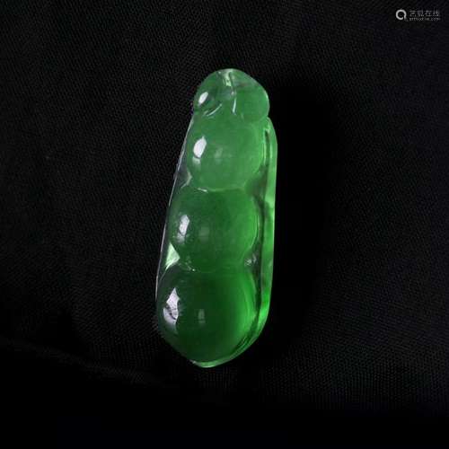 A JADEITE CARVING OF BEAN