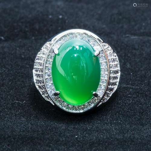 A JADEITE RING