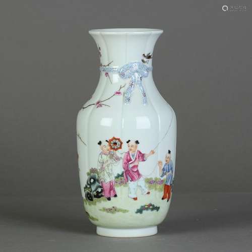 A FAMILLE ROSE 'FIGURAL' VASE