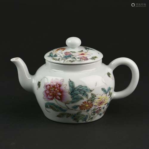 A FAMILLE ROSE 'FLORAL' TEAPOT