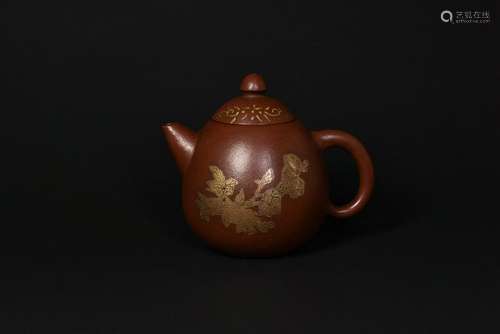 A ZISHA TEAPOT WITH COVER