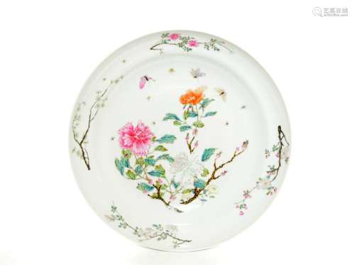 Large and Fine Chinese Famille Rose Dish