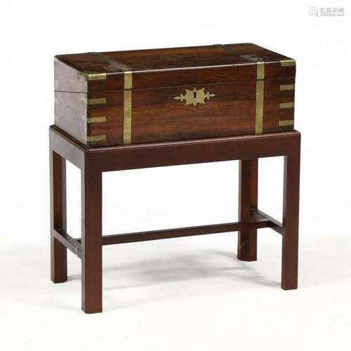 Rosewood Campaign Lapdesk on Stand