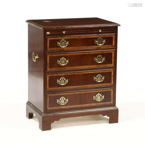 Hickory White, Chippendale Style Mahogany Bedside Chest