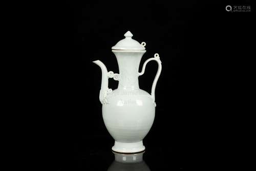 SHUFU WARE CELADON GLAZED EWER WITH LID