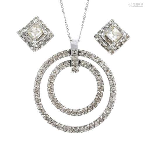 (23853) A diamond pendant,