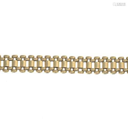 (65206) Two 9ct gold bracelets.Hallmarks for London.Lengths 17.5 and 20cms.