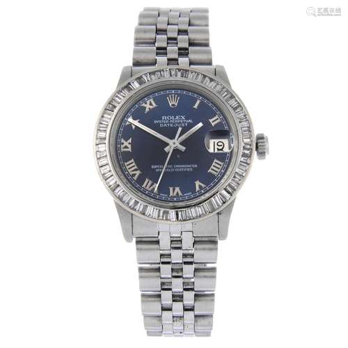 (23856) ROLEX - a mid-size Oyster Perpetual Datejust bracelet watch.