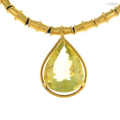 A pear-shape green quartz single-stone pendant,