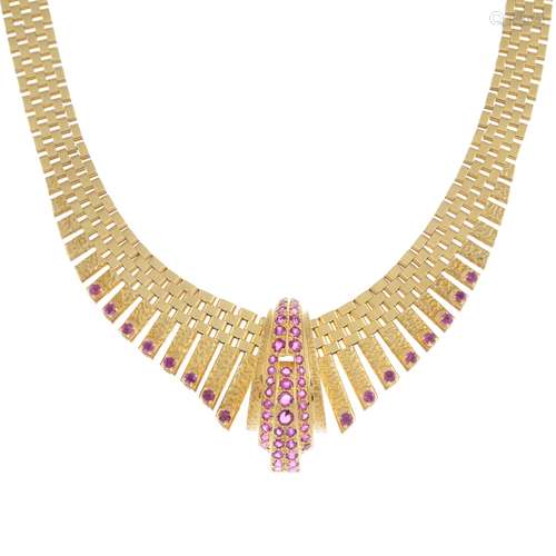 A 1960's 9ct gold necklace,