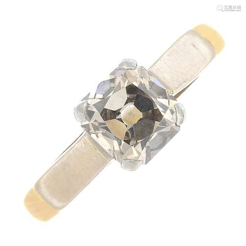 A cushion-cut diamond single-stone ring.Estimated diamond weight 1ct,