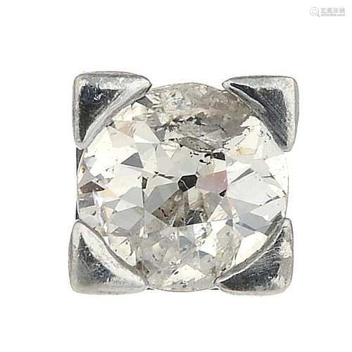 An old-cut diamond single earring.Estimated diamond weight 0.75ct,