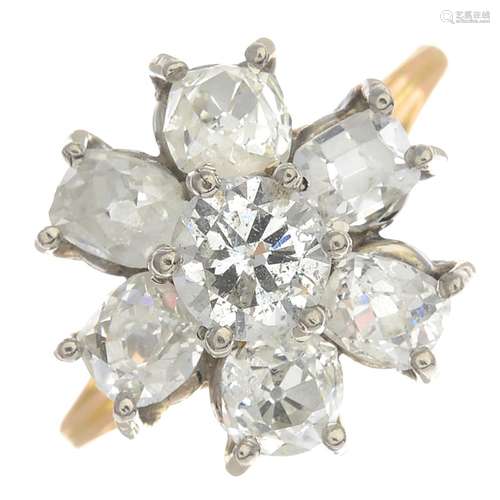 A diamond cluster ring.Estimated total diamond weight 2cts, H-I colour, SI1-P1.Ring size M.