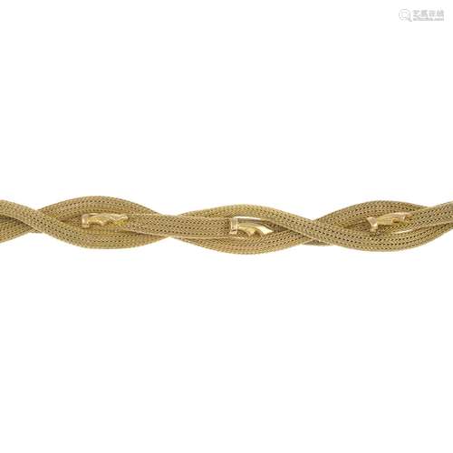 A mesh-link bracelet.Length 19cms.