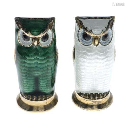 A pair of mid 20th century enamel owl condiments,