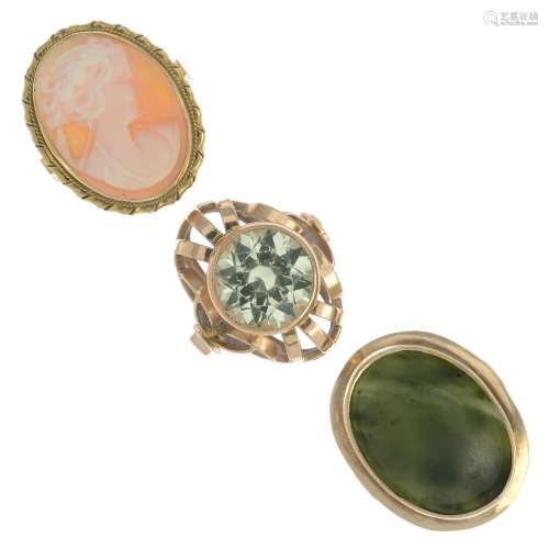 Three gem-set rings.Gems to include a shell cameo,