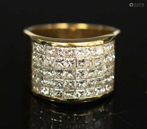 LADYS 18KT PAVE DIAMOND LADYS RING