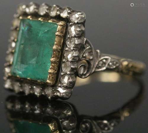 EMERALD & DIAMOND GOLD RING, 5.1 GRAMS