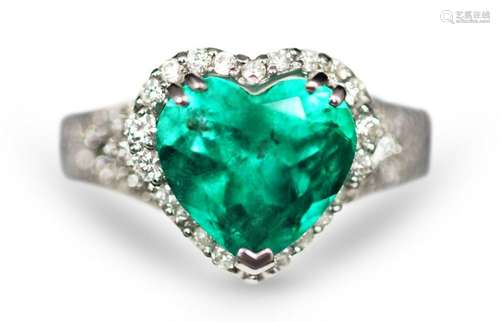 EMERALD 4.43CT.&  DIAMOND LADYS 14KT RING