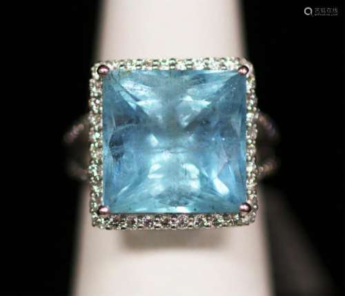 11.61 CT. AQUAMARINE & DIAMOND PLATINUM RING