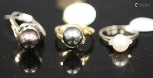 LOT OF (3) PEARL AND DIAMOND 14KT RINGS