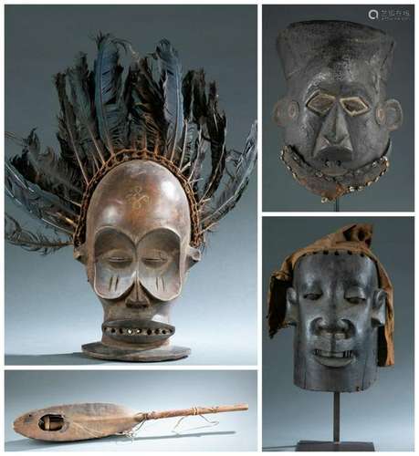 4 African Masks & Harp. 20th c.