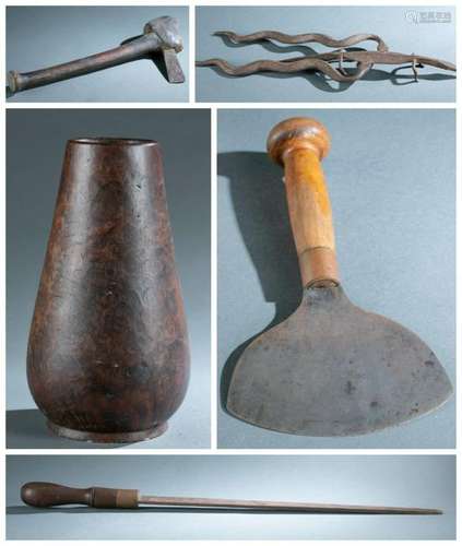 5 Ethnographic Weapons & Objects. 20th c.